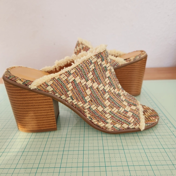 London Rag size 7 Women’s Maya Multicolor Woven Open Toe Mule Heel Sandals(S300) - Picture 1 of 6